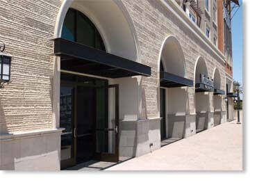 Chiseled Limestone Manufactured Stone / Cream