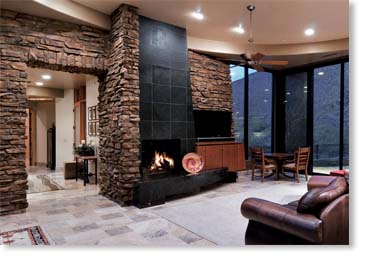 Canyon Ledge Stone Veneer / Dakota Brown