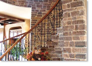 Old Country Ledge Manufactured Stone / Coastal Brown
