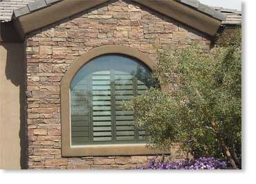 Old World Ledge Manufactured Stone / Chablis