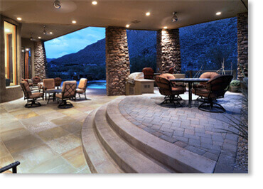 Canyon Ledge Manufactured Stone / Dakota Brown