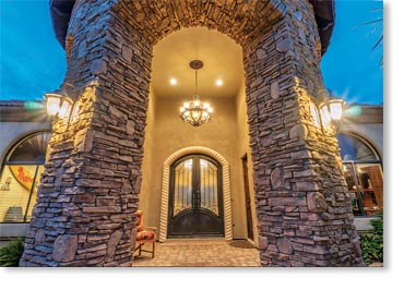 Combo Eastern Mountain Ledge Manufactured Stone / Dakota Brown - Minnesota Fieldstone / Dakota Brown