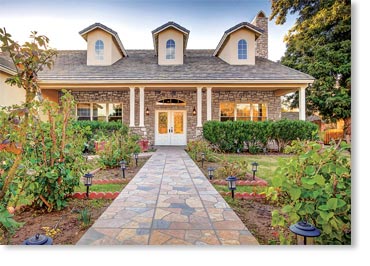 French Country Villa Manufactured Stone / Champagne