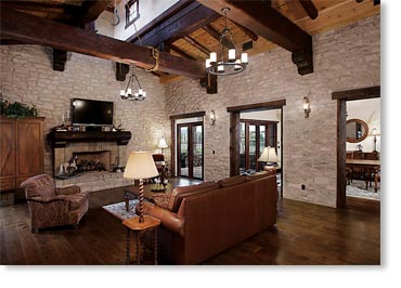 French Country Villa Manufactured Stone / Verona