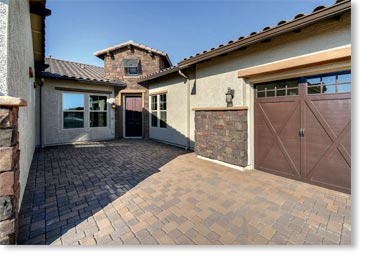 Tuscan Villa Manufactured Stone / Prairie Moss