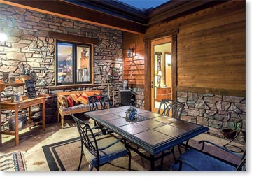 Italian Villa Manufactured Stone / Chablis