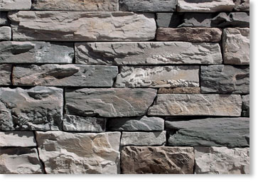 Old World Ledge Manufactured Stone / Huron