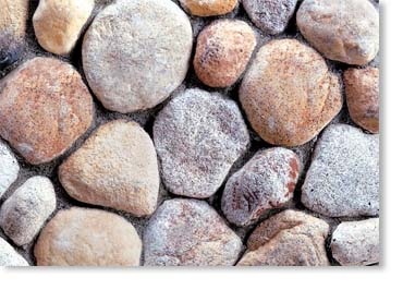 River Rock Manufactured Stone / Desert Rust